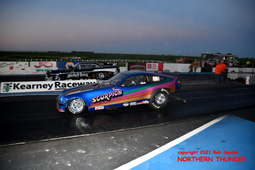 Justin Herbst - 'Scorpion' (near lane) vs 
Jim Chase - 'Wicked Quick' (far lane)
